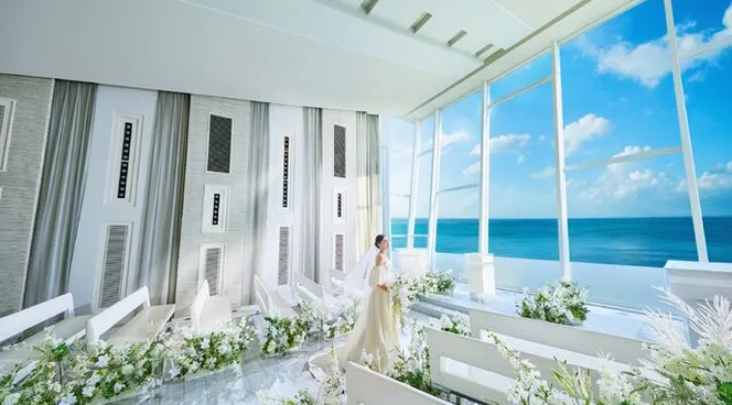 オーシャンビューのチャペル