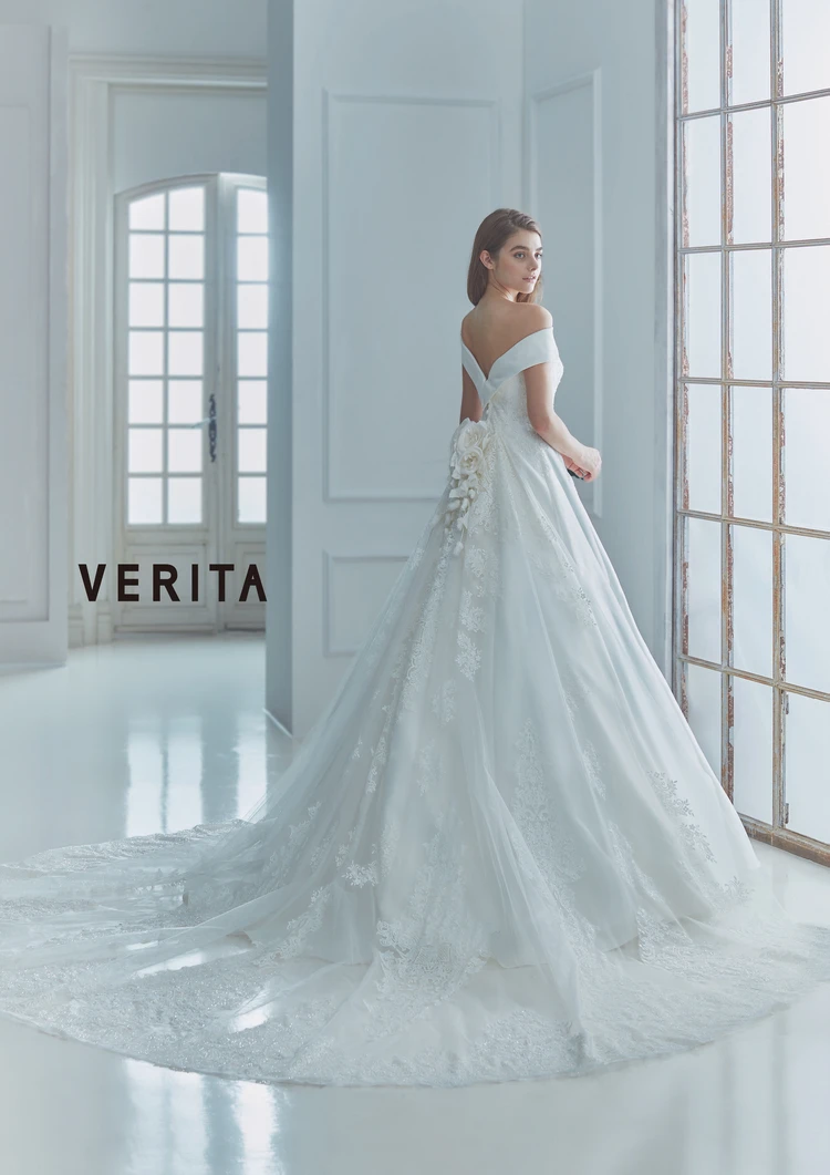 VED-00009-01｜VERITA(ヴェリータ)のウェディングドレス