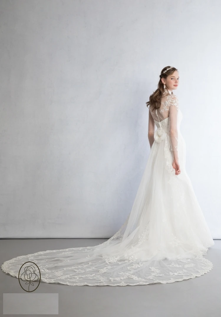 MAR1107 Off White｜MARIAROSA(マリアローザ)のウェディングドレス
