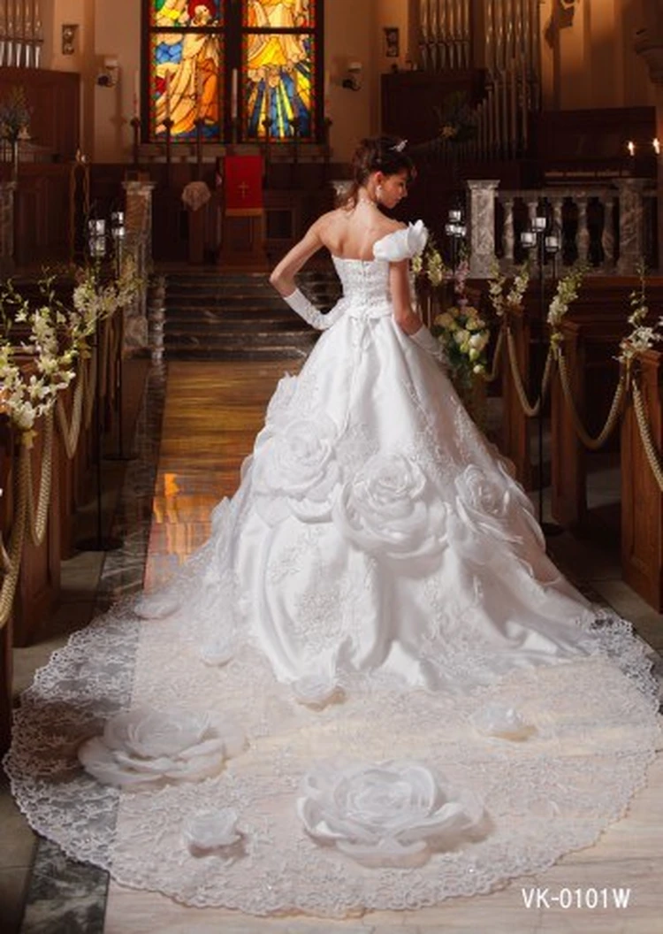 VK-0101 W｜VERY KURAUDIA(ベリークラウディア)のウェディングドレス