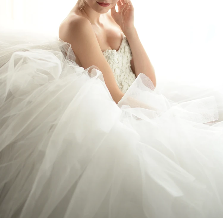 MARCHESA マルケーザのウェディングドレス 新作のMARCHESA（マルケーザ）のドレスで大人花嫁様の王道