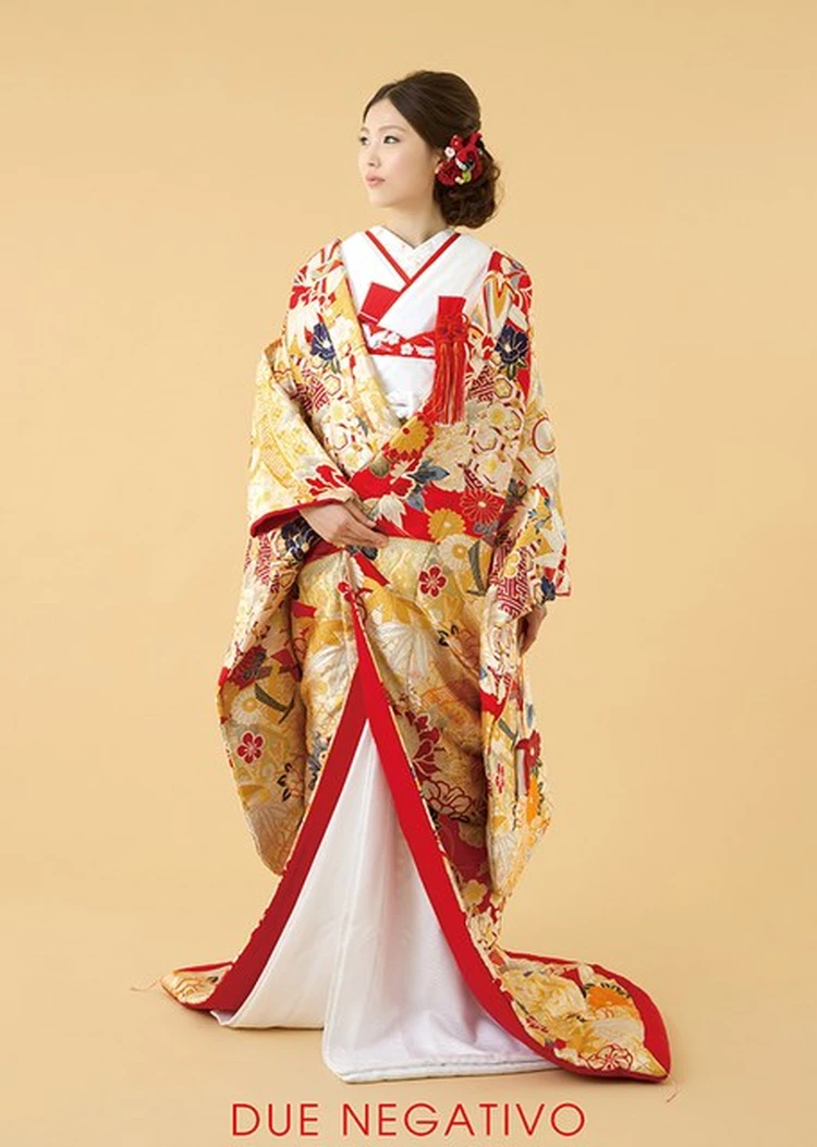 | ウェディングドレス