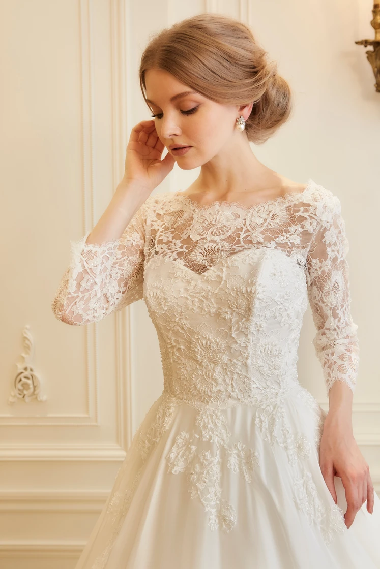 Caroline様 ウェディングドレス&カラードレスセット販売 カラードレス プリンセスライン ブラック オフショルダー フリル