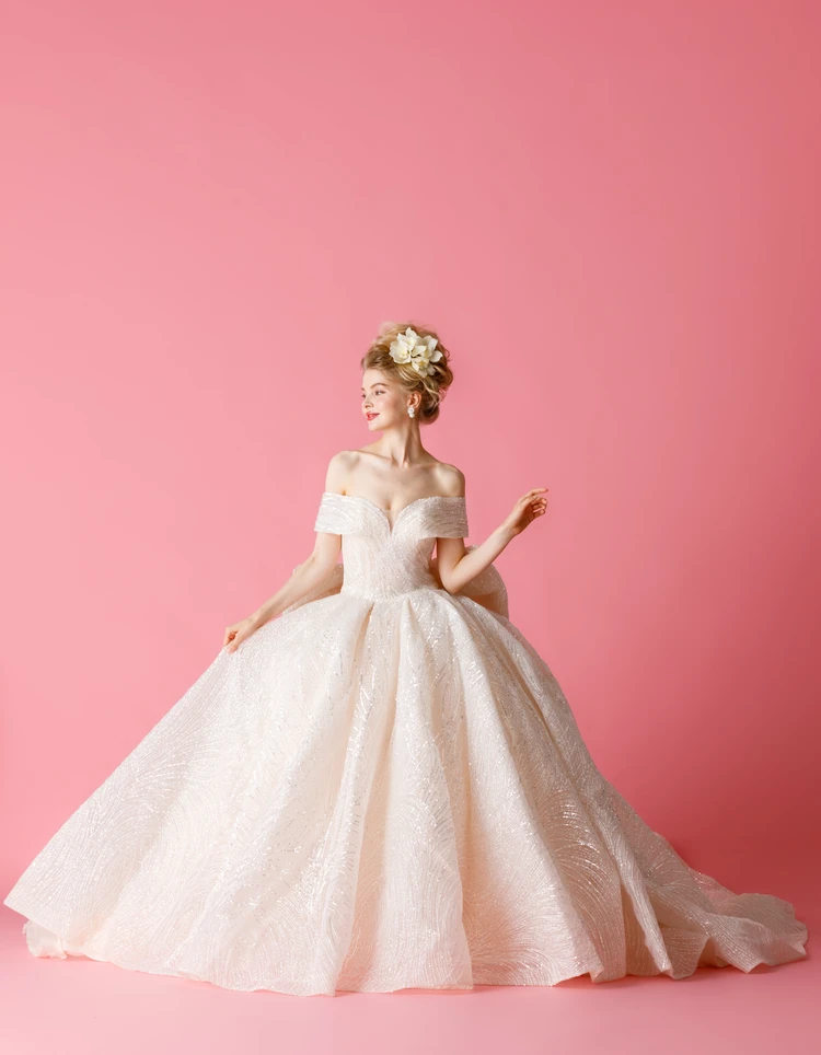 Velerie｜THE HANY(ザ ハニー)のウェディングドレス