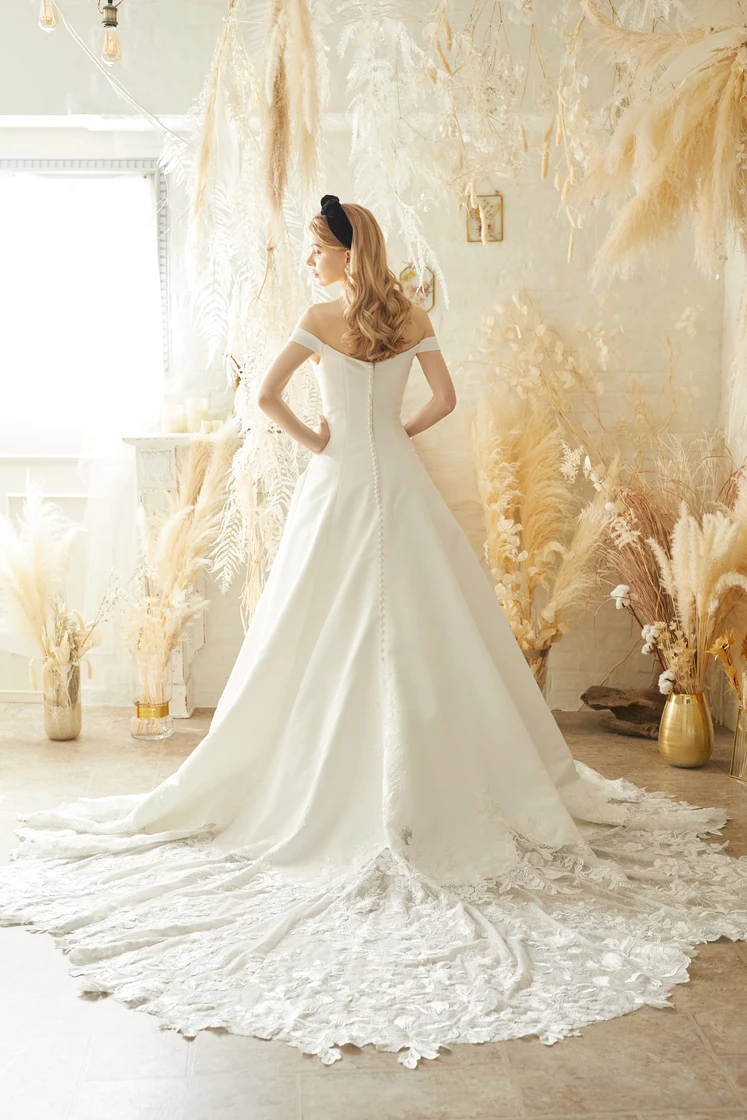 オフショルダークレープ素材スーパーロングトレーン | ウェディングドレス