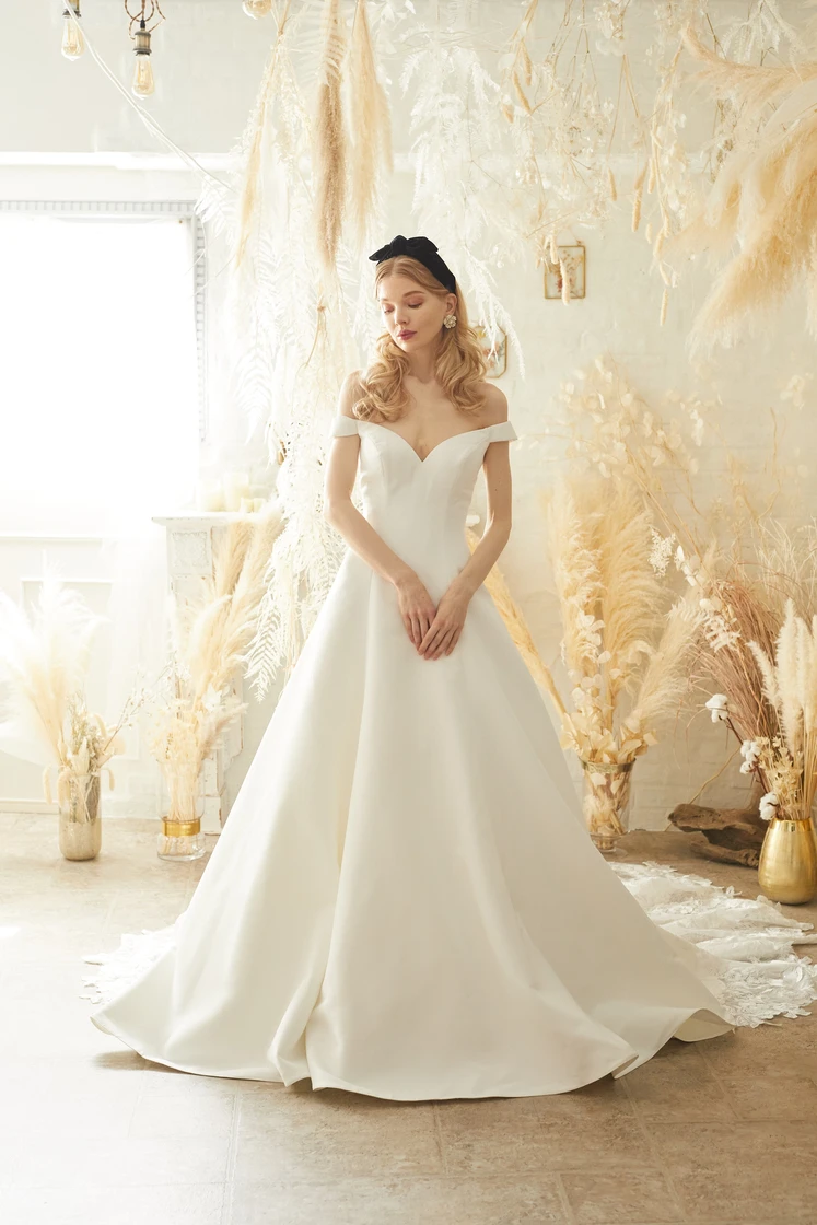 オフショルダークレープ素材スーパーロングトレーン | ウェディングドレス