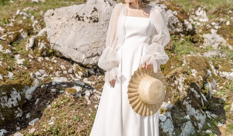 袖取り外しAラインドレス | ウェディングドレス