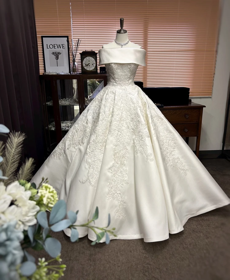 ウ゛ィクトリアフランセカ ウエディングドレス NO,HL067｜VICTRIA