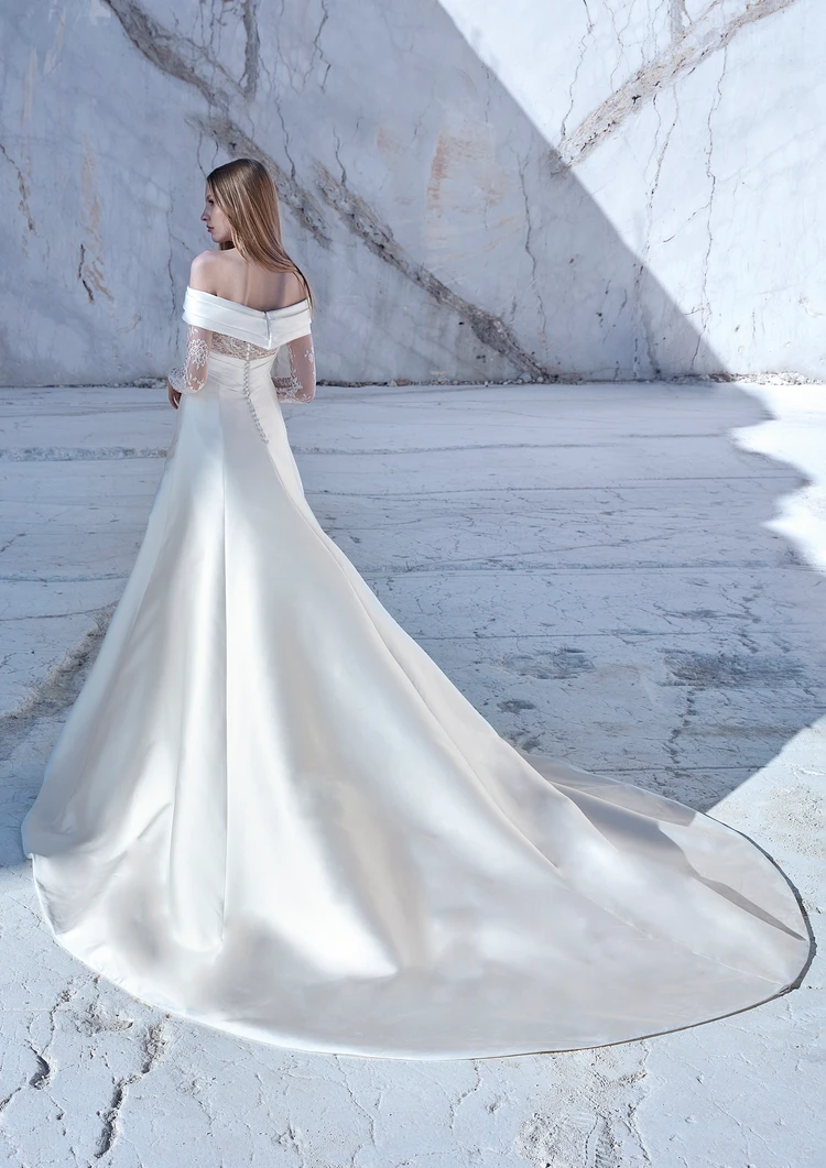 MUGET｜PRONOVIAS(プロノビアス)のウェディングドレス