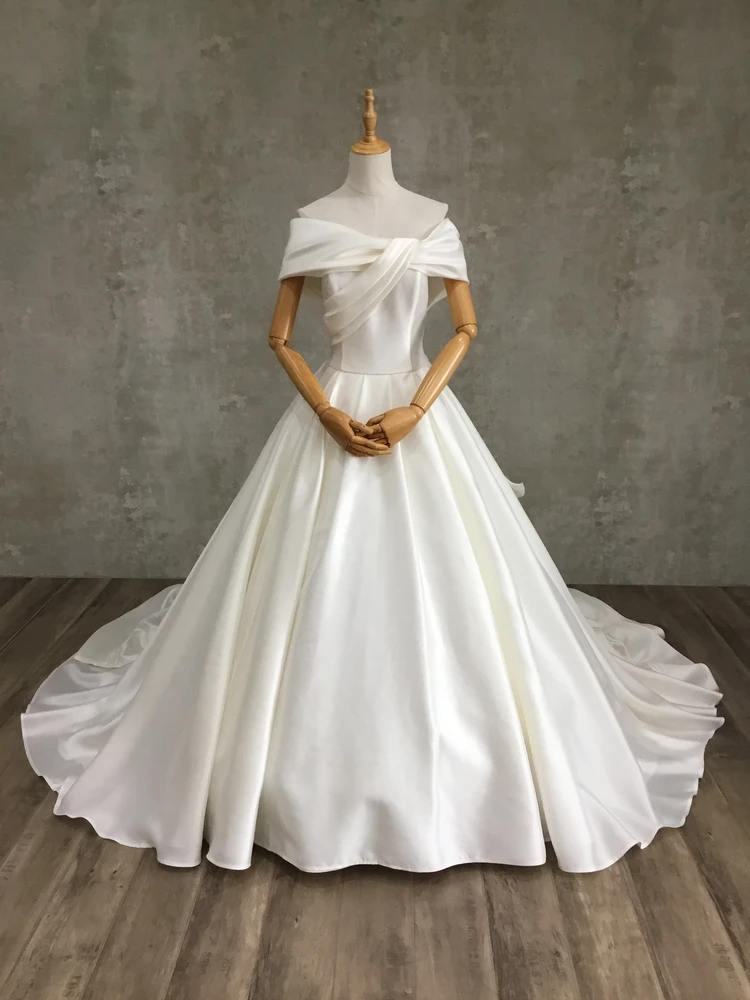 IC-170｜ISAMU MORITA BRIDE(イサムモリタブライド)のウェディングドレス