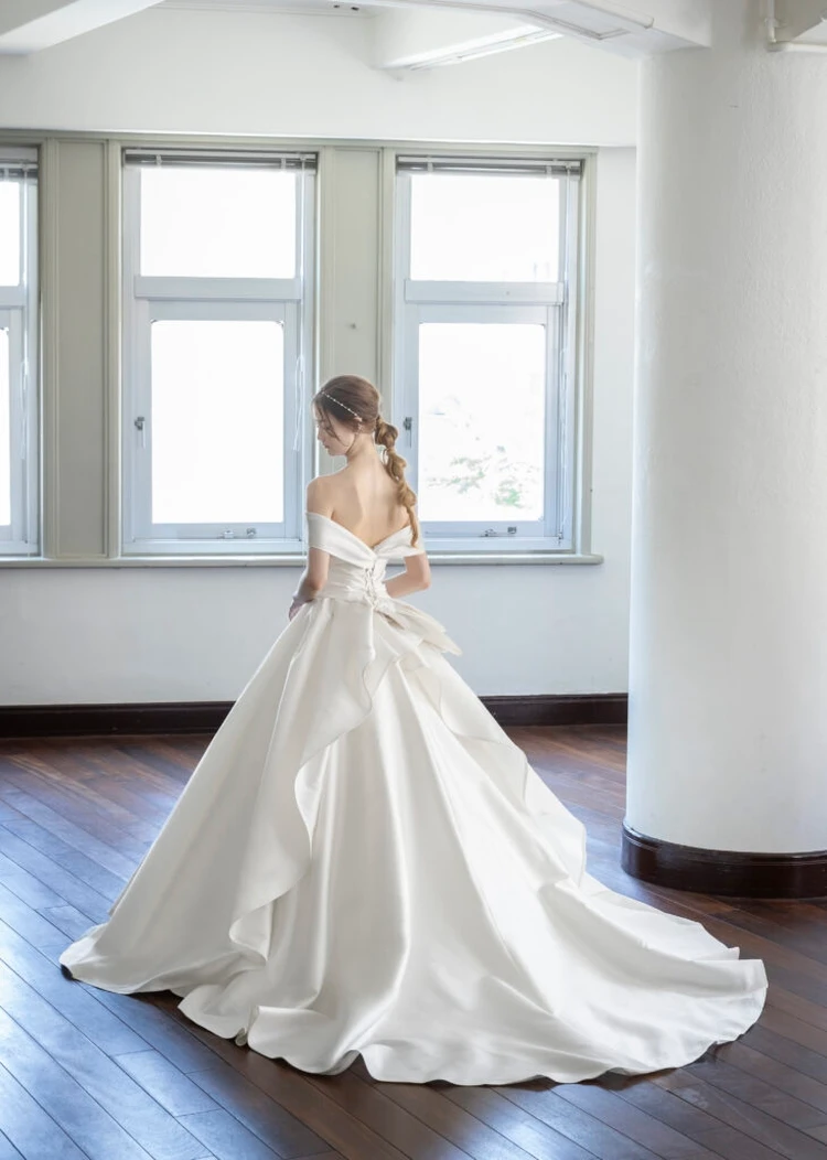 AG-0020｜Elenore(エレノア)のウェディングドレス