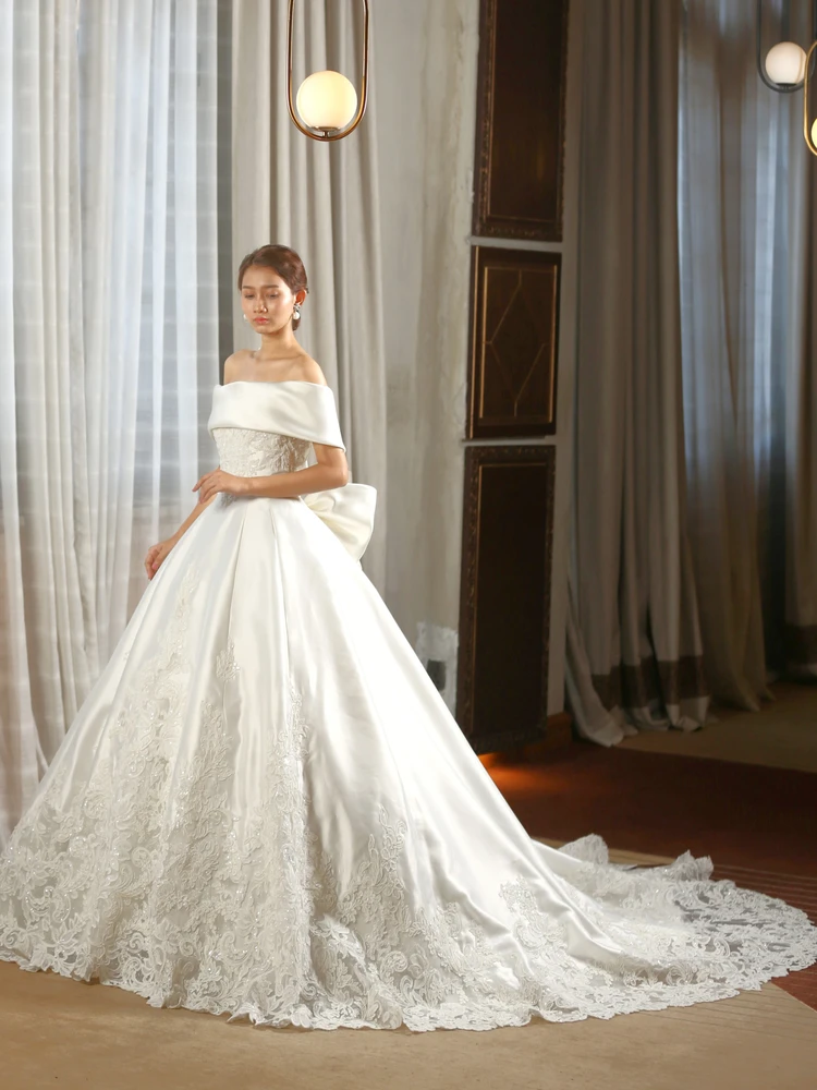 ウェディングドレス　アトリエエム　7-9T 結婚式　ブライダルドレス ST-097｜atelier e&m(アトリエエム)のウェディングドレス