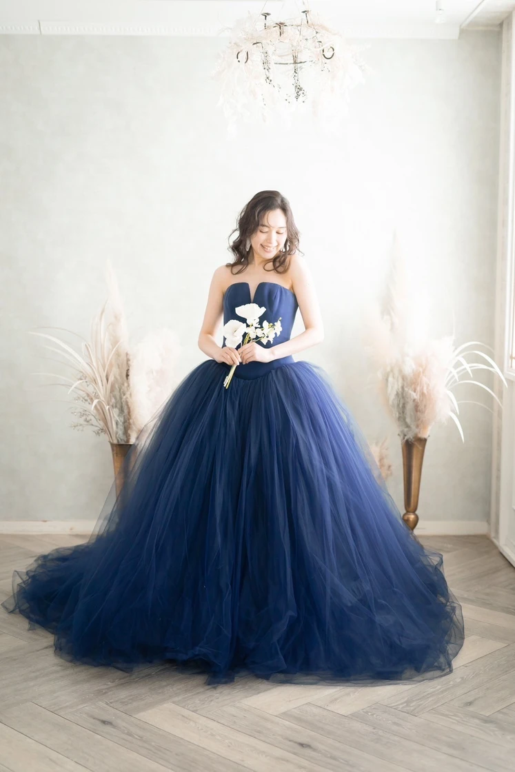 VERA WENG フェルナンダシェードブルードレス 9号｜VERA WANG(ヴェラ