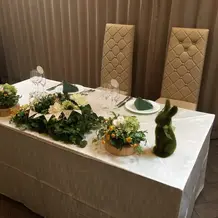 披露宴のフラワーアレンジ