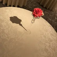 控え室の装花とテーブル