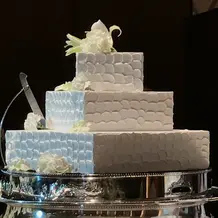 入刀用のケーキです、フェイクでした