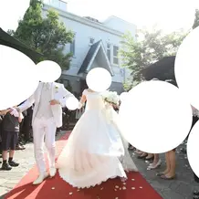 ガーデンでのフラワーシャワー