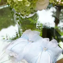 素敵な花とリングピロー