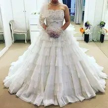 ウェディングドレス