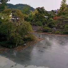 緑豊かな敷地内。四季折々、素敵な光景が。