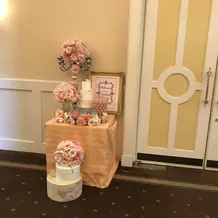 披露宴会場入り口も好きに装飾できます