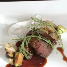 メインのお料理。ビーフと野菜のグリル。