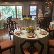 後ろの方の席から見た高砂