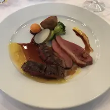 牛のグリルと鴨のロースト