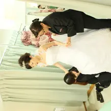 衣装直しの様子