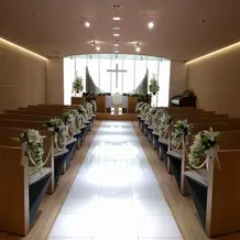 前のパイプオルガンが印象的です