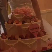 ウエディングケーキ、可愛い。