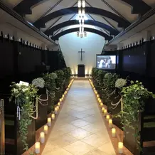 装花とキャンドルが素敵