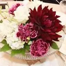ゲストテーブルの花