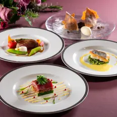 「食のロイヤル」と評される美食