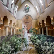 天井高16mの独立型チャペル