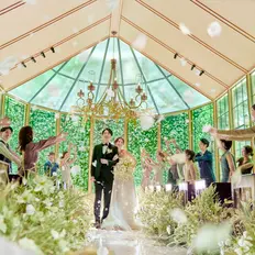 森のチャペルで感動のセレモニー