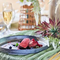 日々進化を続けるこだわりの料理