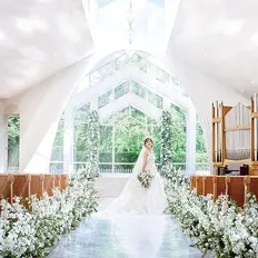 森そのものが祭壇となるチャペル