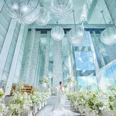 洗練された挙式＆パーティ空間