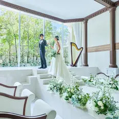 西日本唯一ランウェイ型チャペル