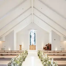 独立型チャペルで叶う温かな挙式