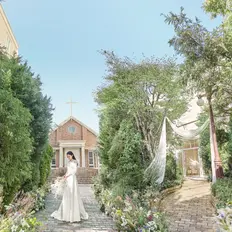 都会の喧騒忘れる緑多い貸切邸宅