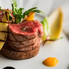 関西屈指の有名シェフによる美食