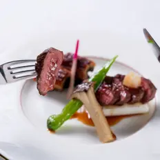 花嫁絶賛！シェフ渾身の美食料理