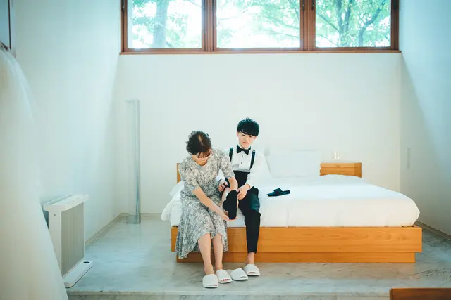 最後に膝上まである長い靴下をはいて、なおやさんのお支度が完了です。