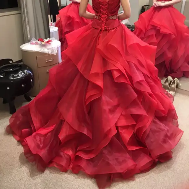 運命のドレスは アンテプリマの赤ド 結婚式準備レポ みんなのウェディング