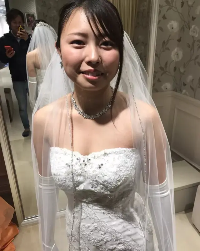 マーメイドドレス 後ろ姿も綺麗です 結婚式準備レポ みんなのウェディング