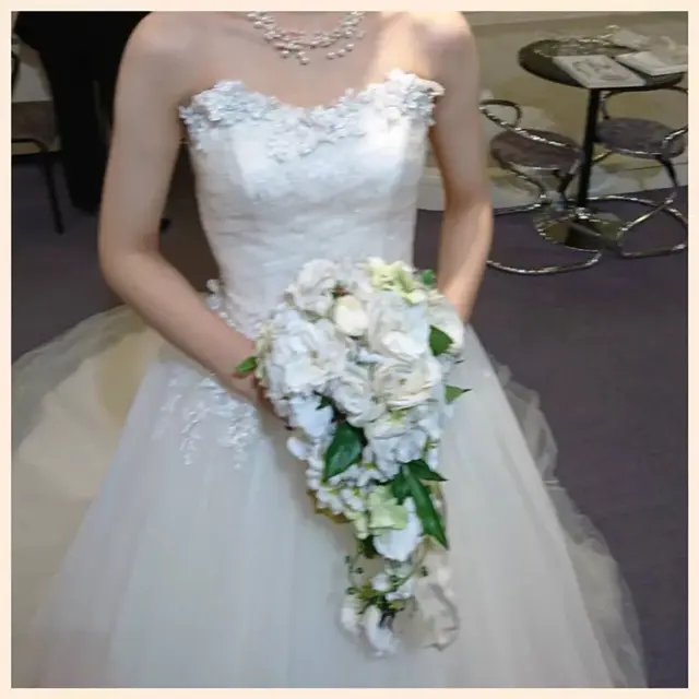 ウエディングドレスは綺麗めに カラ 結婚式準備レポ みんなのウェディング