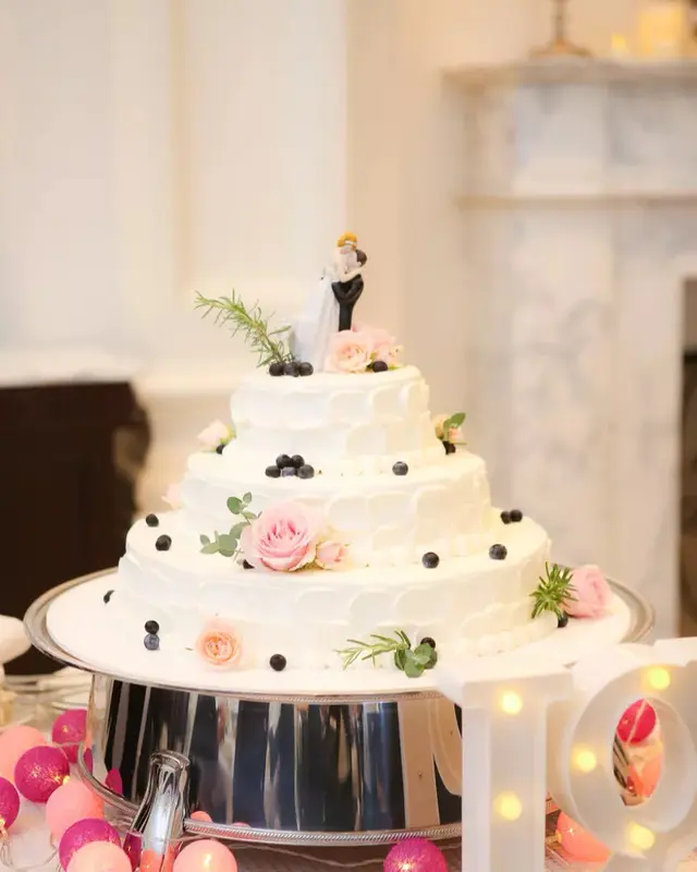 ピンクのバラで大人かわいいウェディ 結婚式準備レポ みんなのウェディング