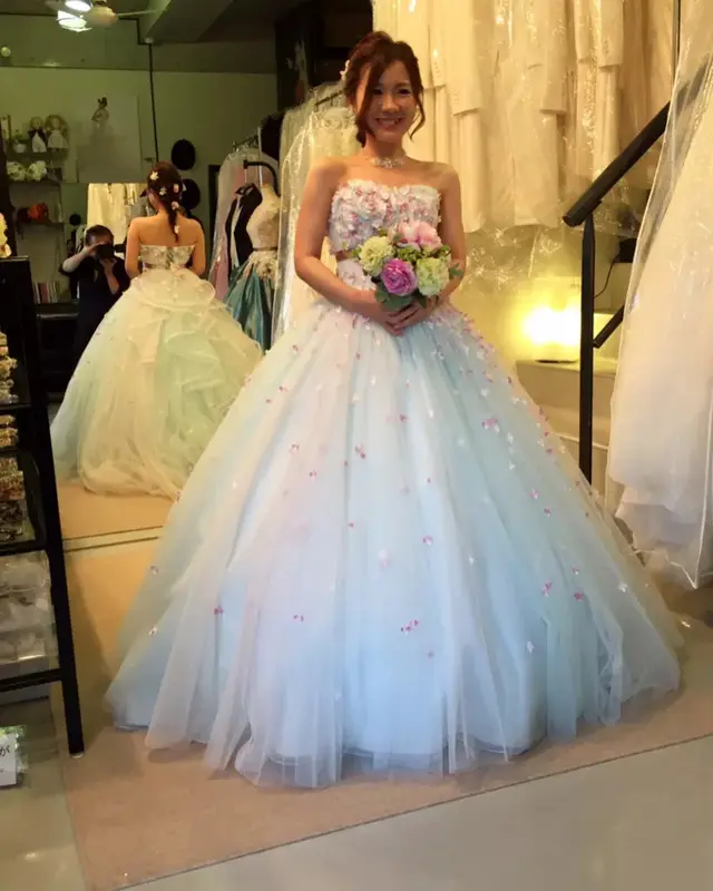 二次会のドレスが永遠に決まらない 結婚式準備レポ みんなのウェディング